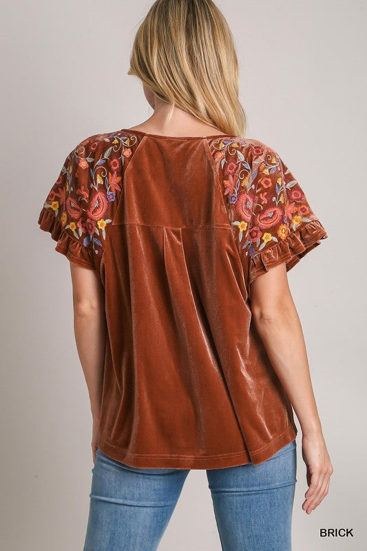 Curvy Velvet Embroidery Short Top