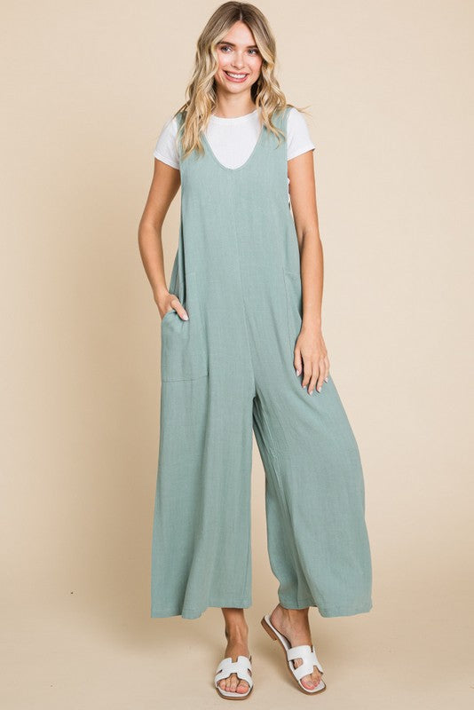 Solid Sleeveless Jumpsuit