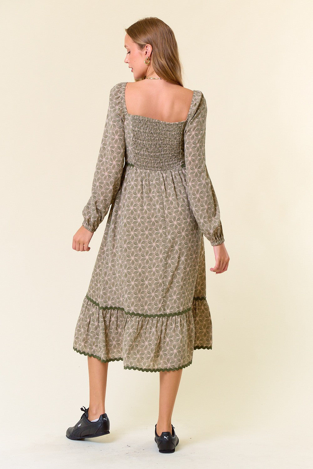 Floral Square Neck Lace Tiered Midi Dress