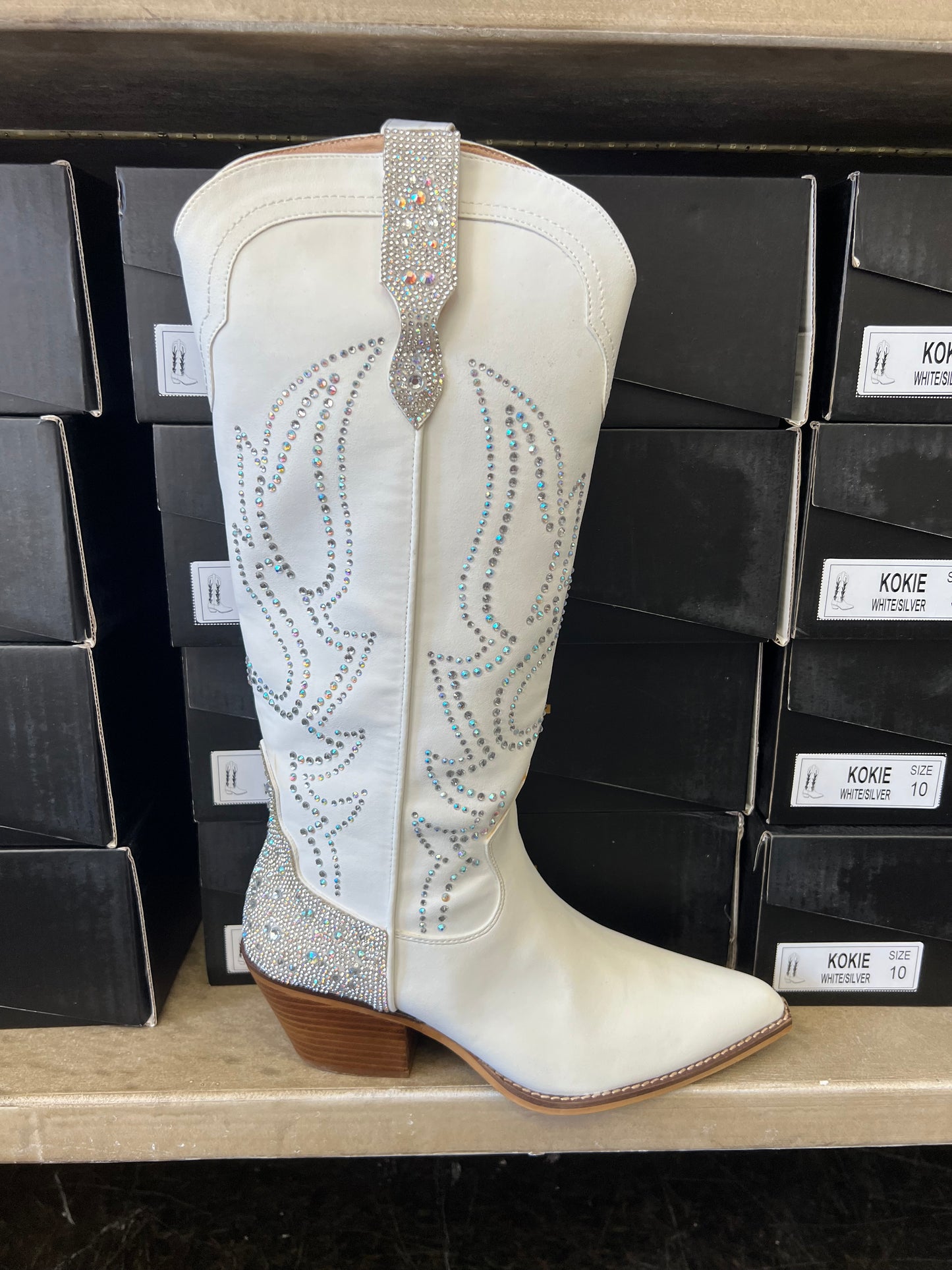 GYSPY15" White/Silver Suede Boots