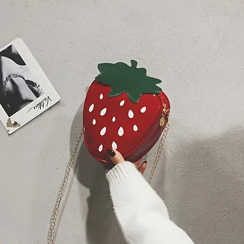 Summer Strawberry Shape Chain Bag