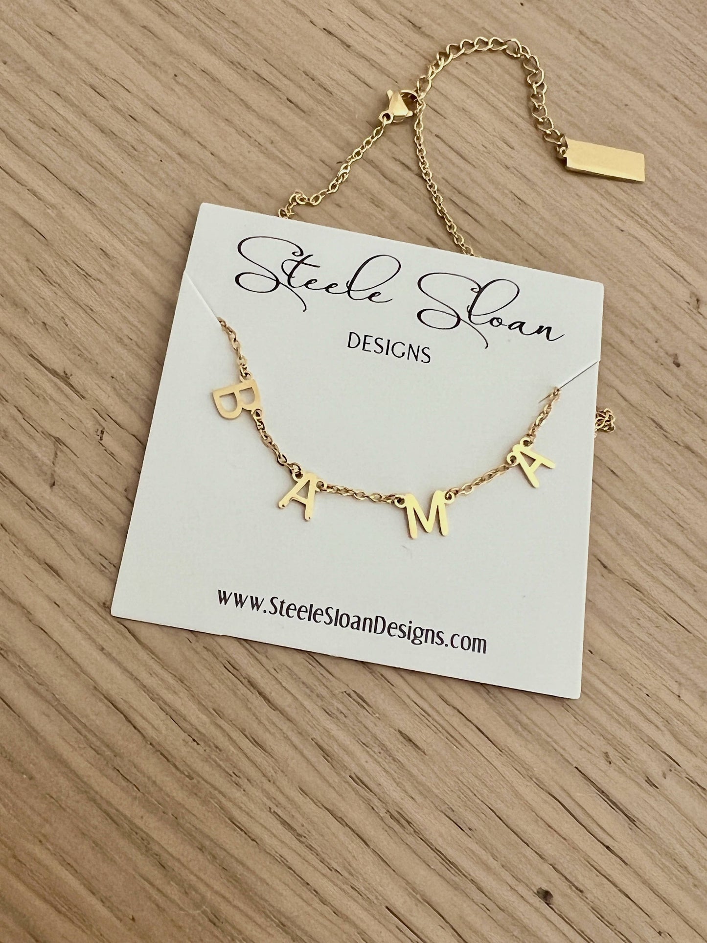 BAMA Charm Necklace Gold