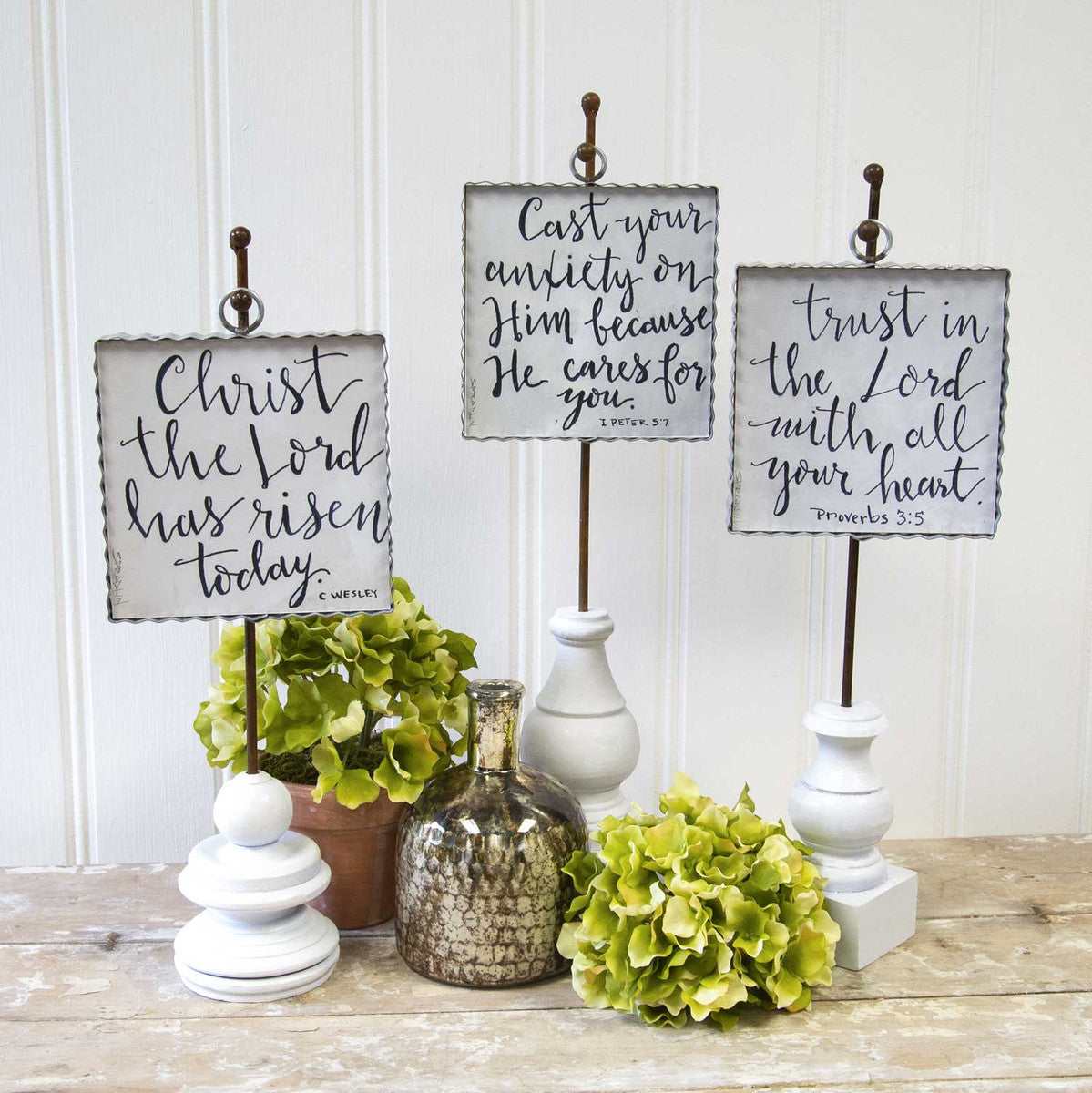 White Display Poles For Round Top Art