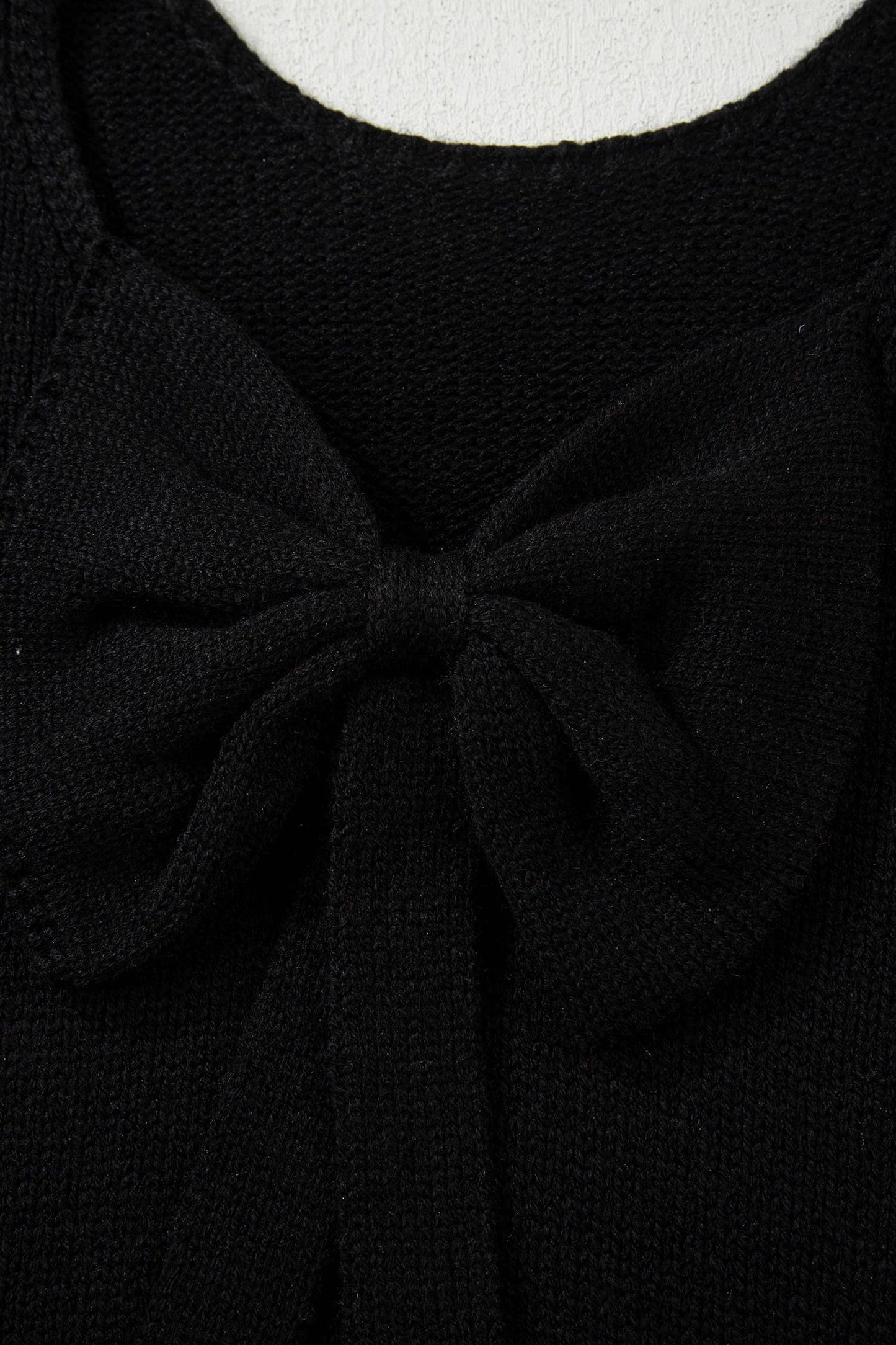 Black Backless Bubble Sleeve Back Bow Sweater- M