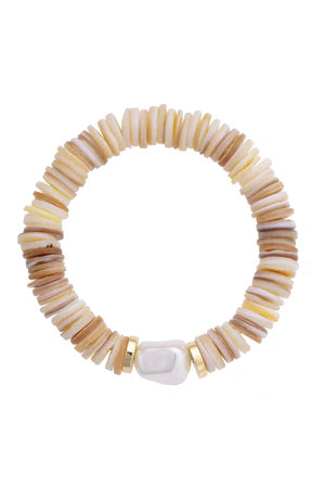 Leandra Pearl Shell Stretch Bracelet in Natural