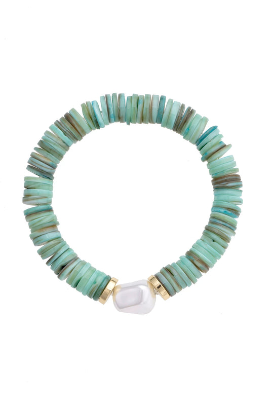 Leandra Pearl Shell Stretch Bracelet in Seafoam