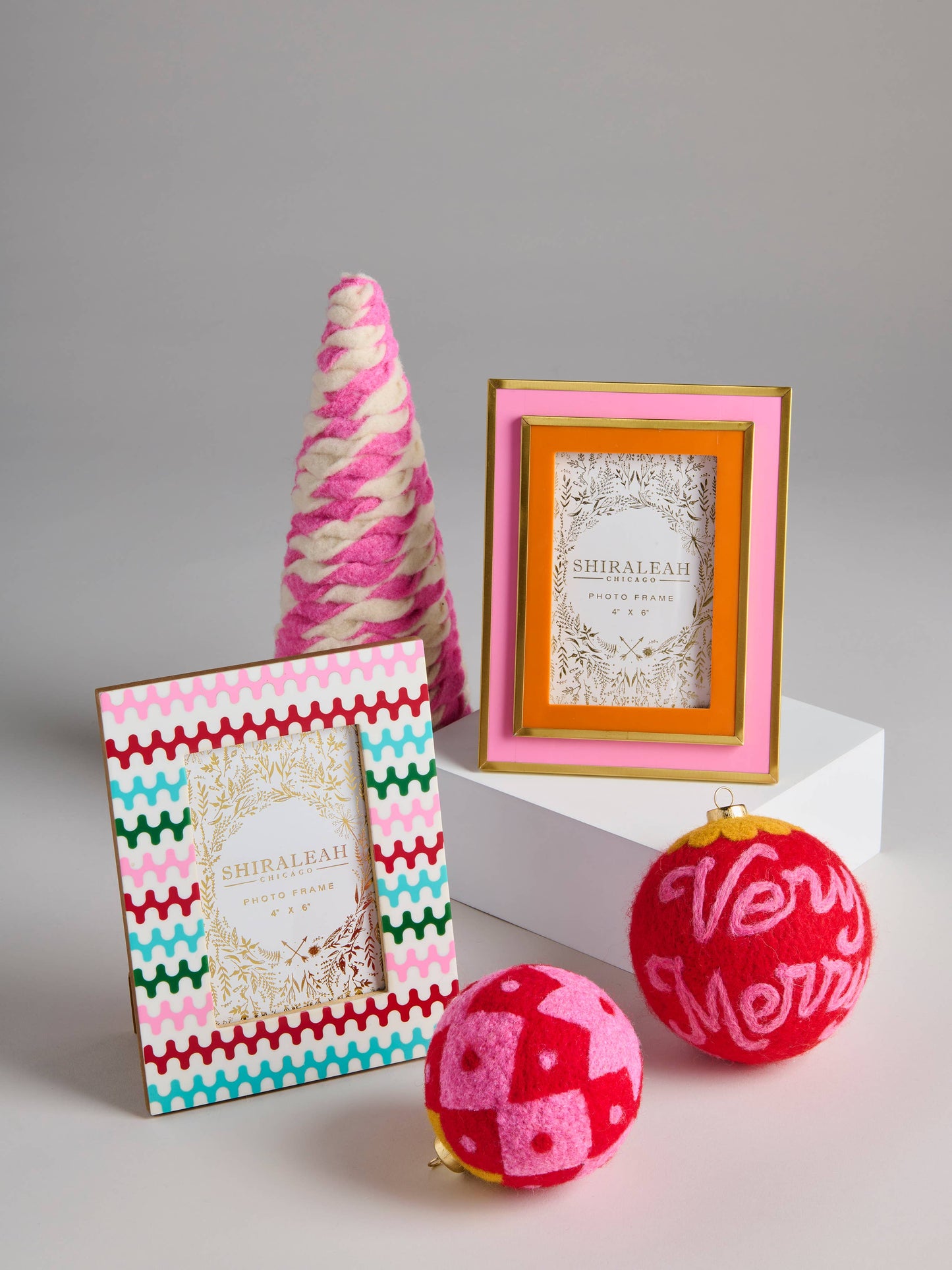 Shiraleah - "HO HO HO" ORNAMENTS