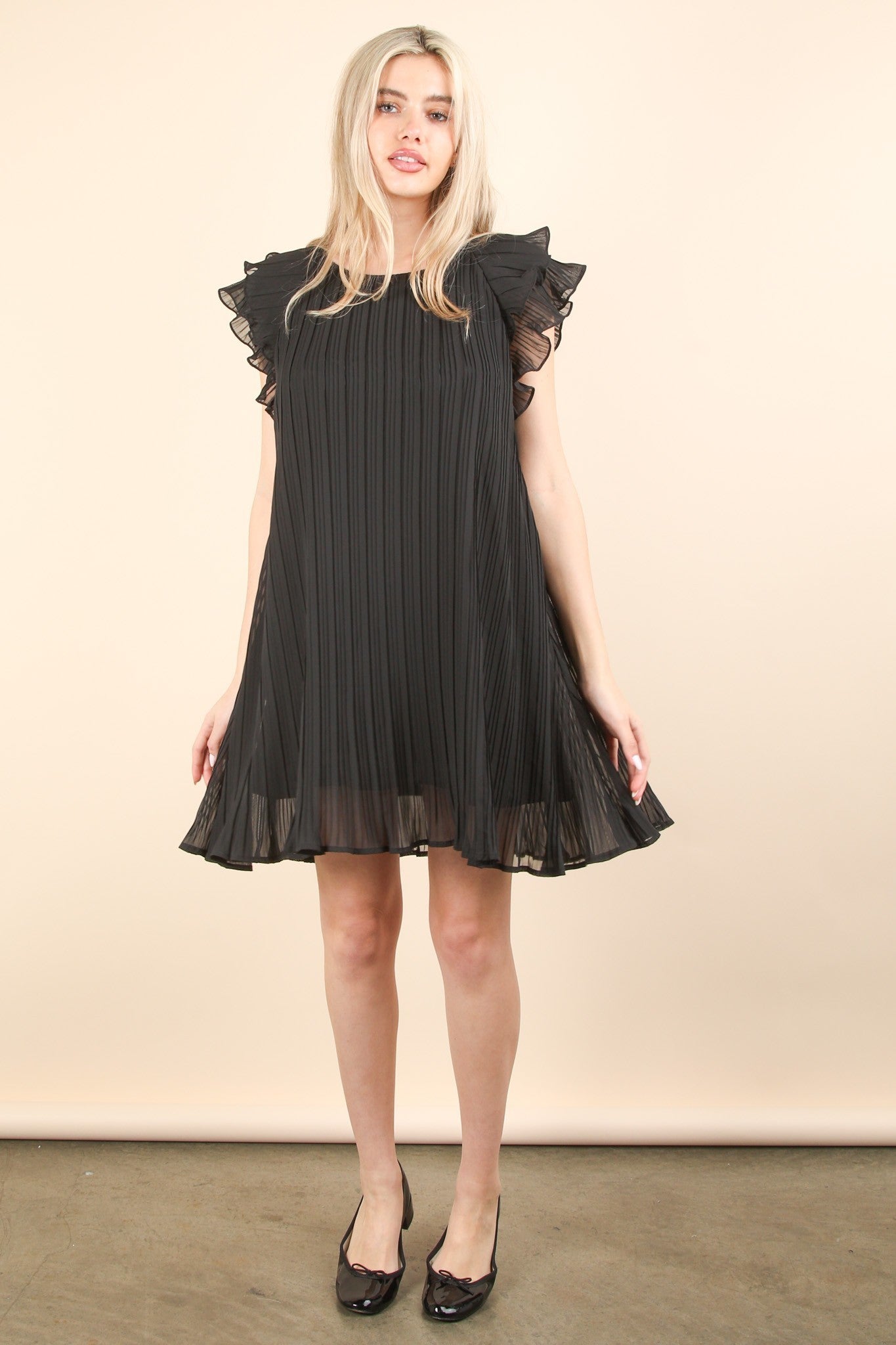 Black / Pleated Ruffle Mini Dress