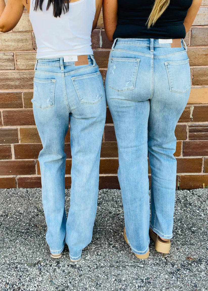 Judy Blue Straight Leg Jeans Lt. Wash