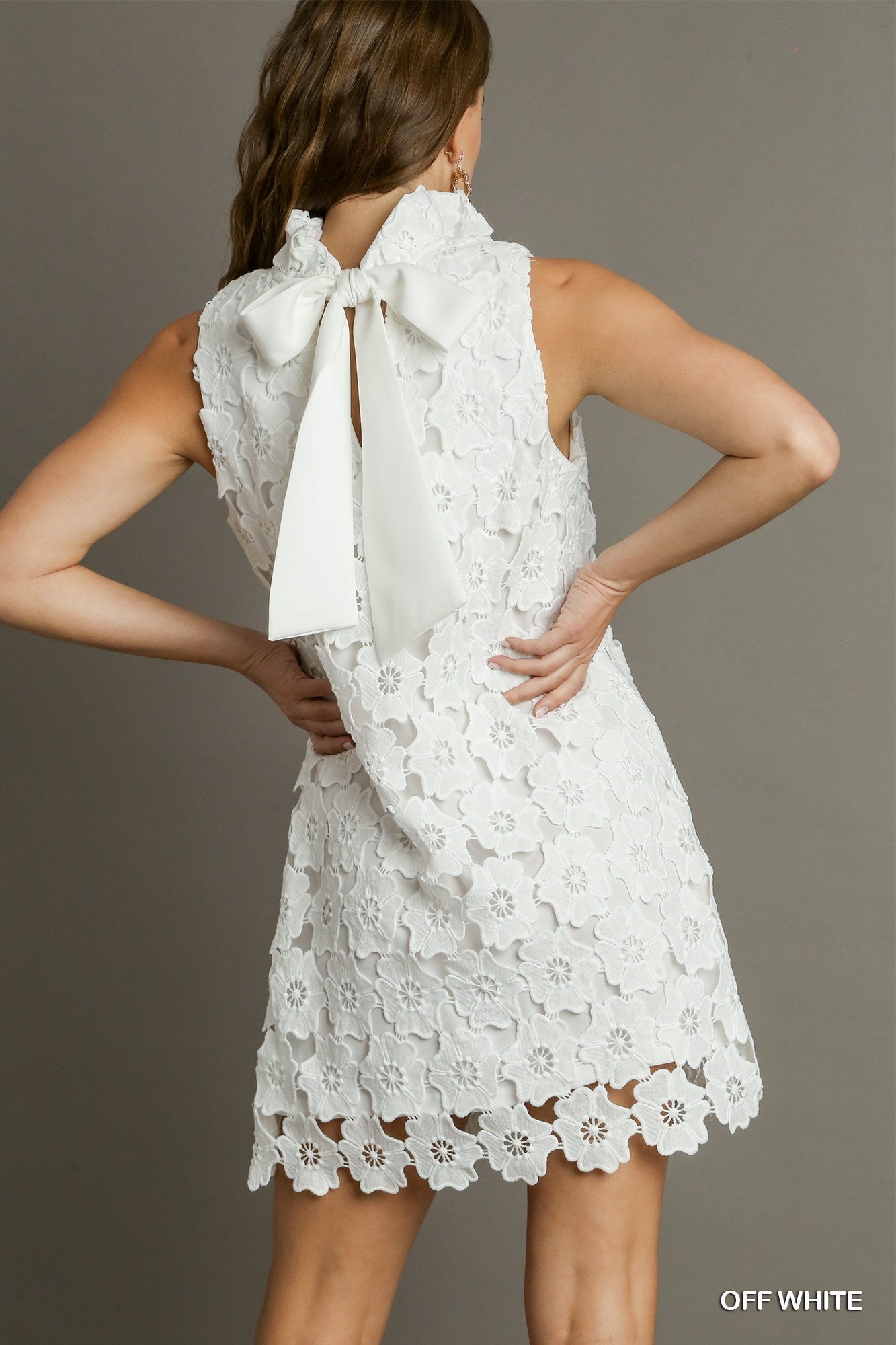 White Halter neck Sleeveless Dress