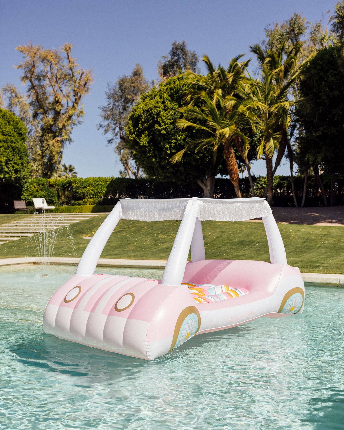 FUNBOY - FUNBOY x Malibu Barbie™ Golf Cart Pool Float