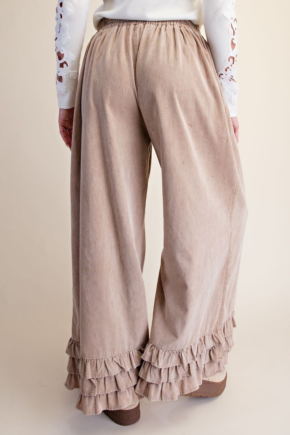 Ruffle Bottom Corduroy Pants