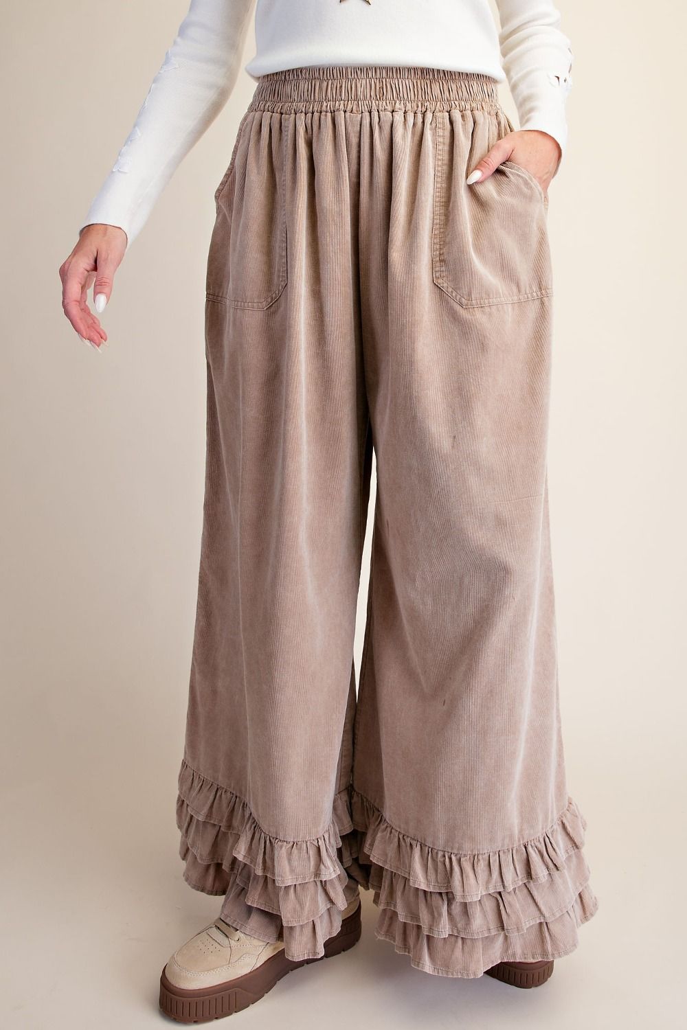Ruffle Bottom Corduroy Pants