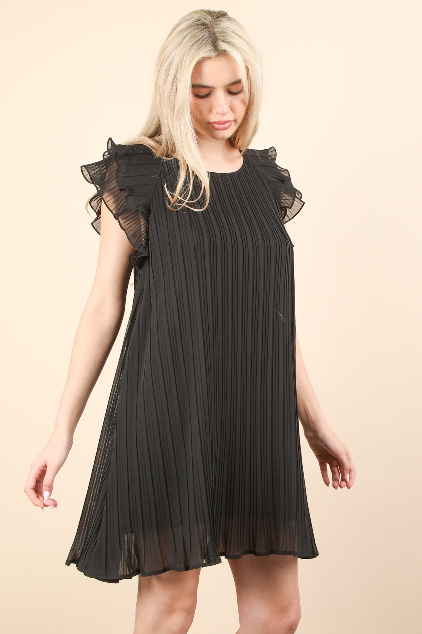 Black / Pleated Ruffle Mini Dress
