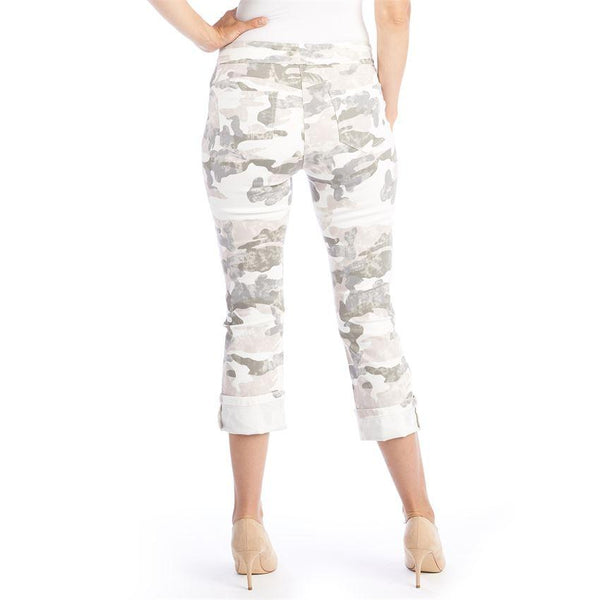 OMG Cuffed Printed Boyfriend Capri