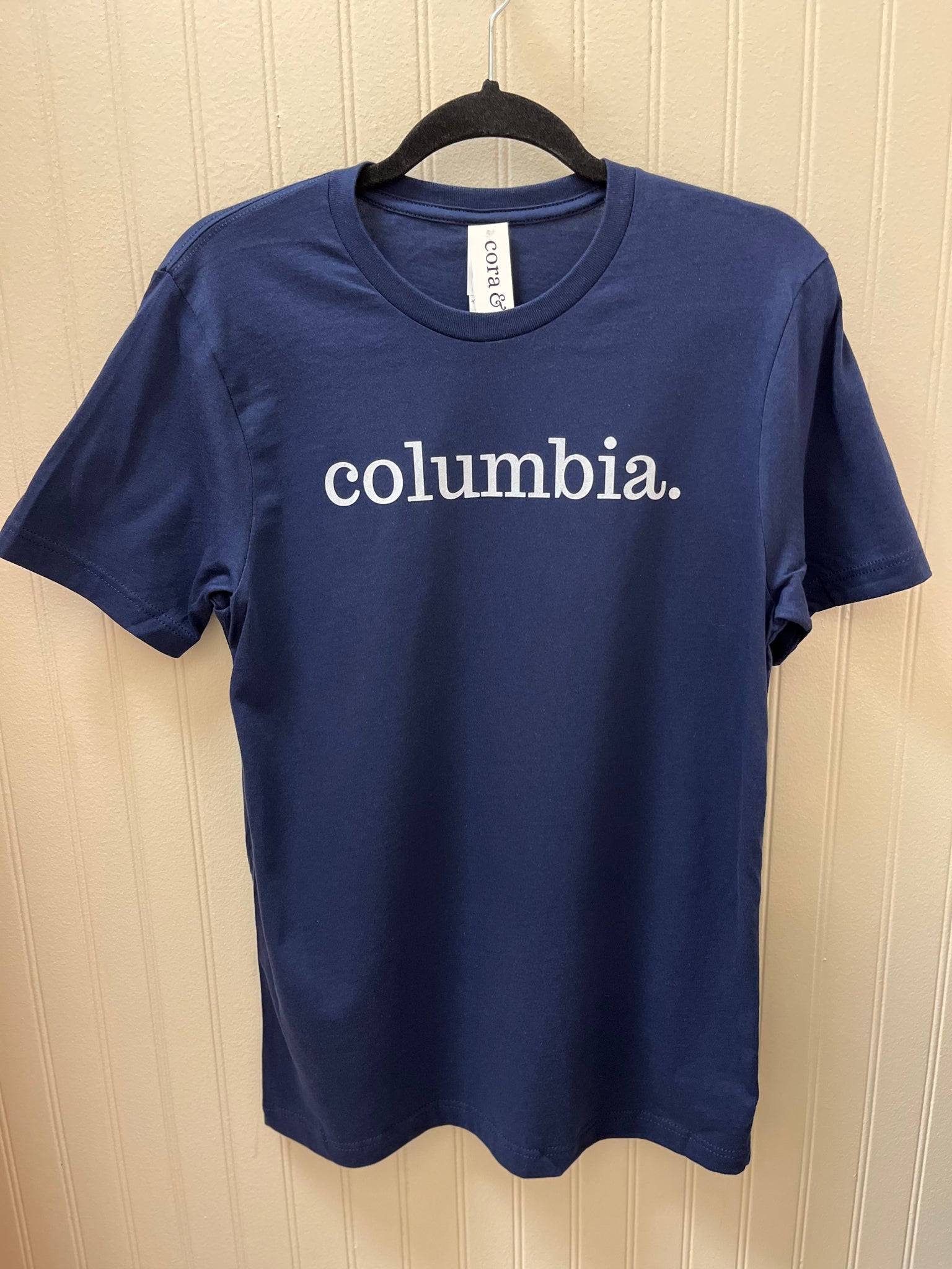 columbia. T-shirt